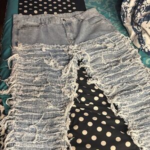 Distressed Light Blue Jeans skinny